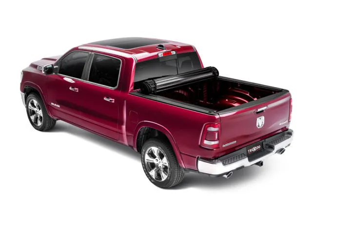 RAM 2500/3500 (DJI   DJII) Sentry CT Hard Roll-Up Tonneau Cover
