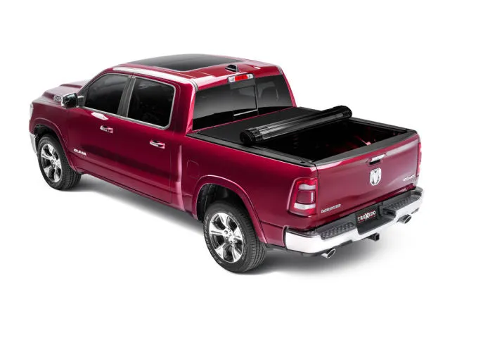 RAM 2500/3500 (DJI   DJII) Sentry CT Hard Roll-Up Tonneau Cover